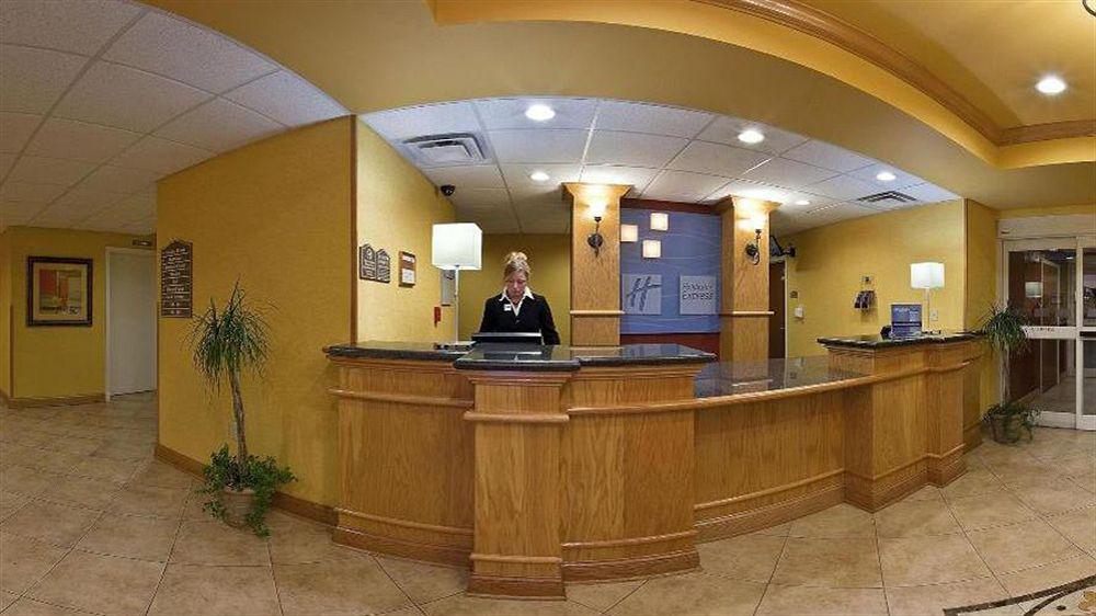 Holiday Inn Express Hotel & Suites Louisville South-Hillview, An Ihg Hotel Dış mekan fotoğraf