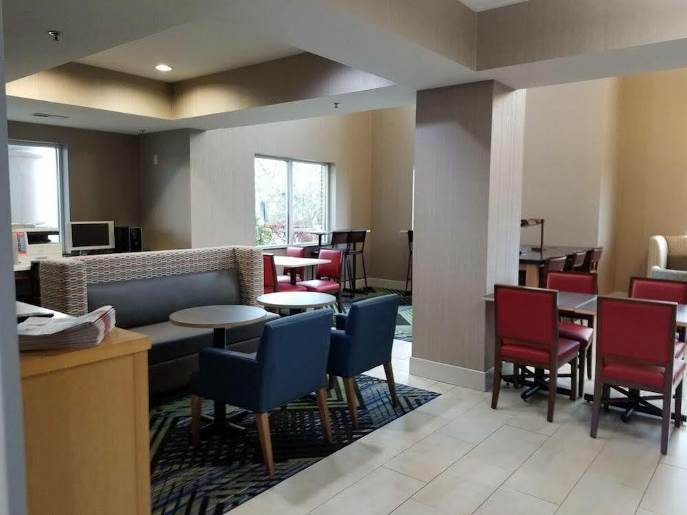 Holiday Inn Express Hotel & Suites Louisville South-Hillview, An Ihg Hotel Dış mekan fotoğraf