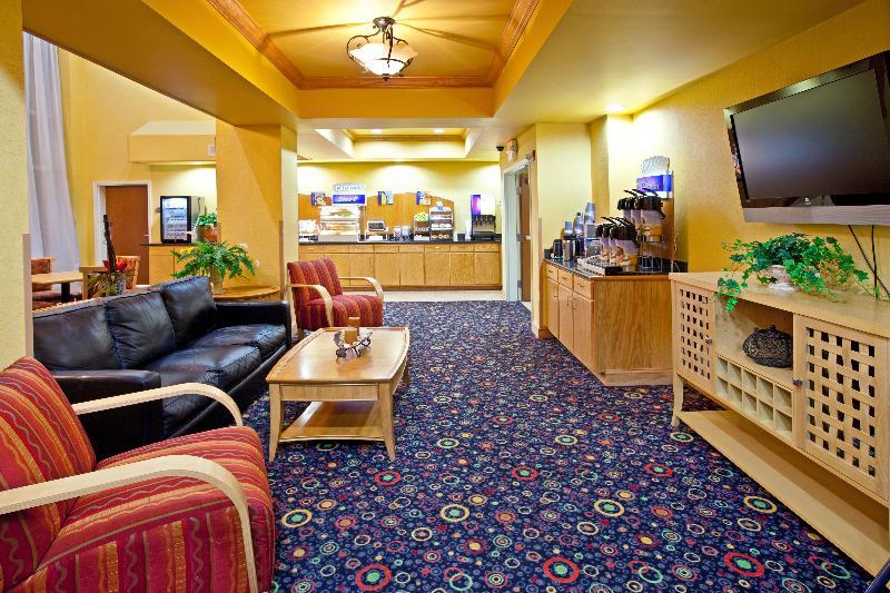 Holiday Inn Express Hotel & Suites Louisville South-Hillview, An Ihg Hotel Dış mekan fotoğraf